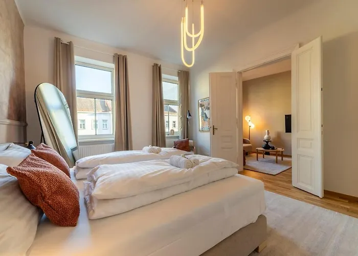 Josef's I Urban Living I Premium 04 Апартаменти *